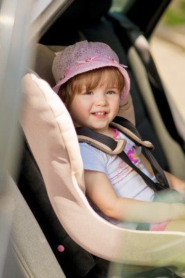 Bild zu  Der richtige Kindersitz für das Familienauto