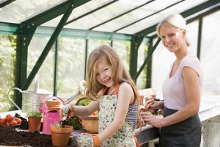 Vorschaubild zu Mit Kindern im Gewächshaus gärtnern