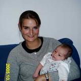 Hebamme Julia Schütz