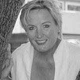 Hebamme Gisela Wedekind