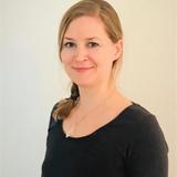 Hebamme Julia Fricke