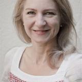 Hebamme Sarah Schnitzler