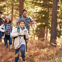 Illustration Schöner wandern mit Kindern
